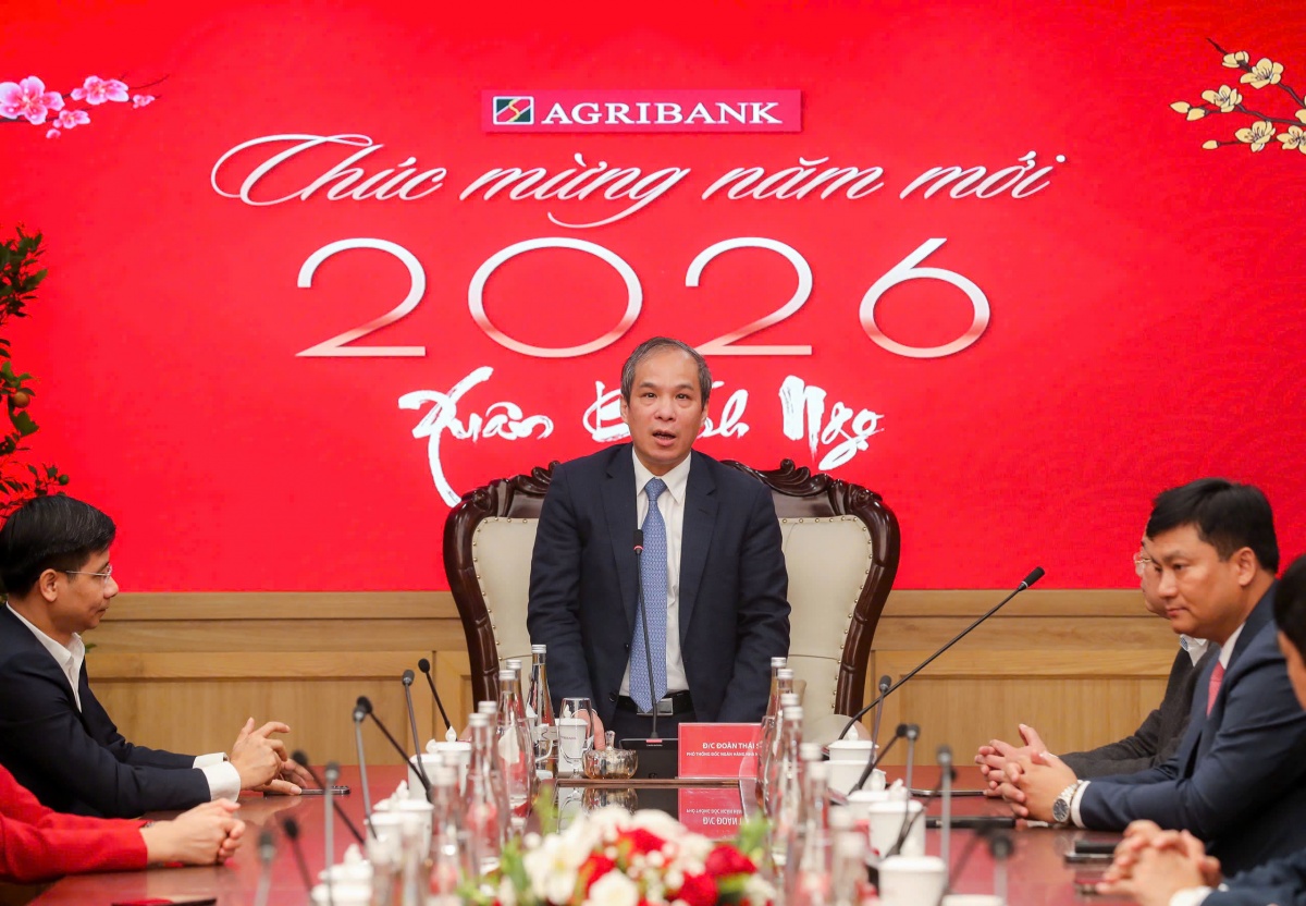 Agribank thể hiện vai trò trụ cột trong thực hiện các chủ trương, chính sách tín dụng của Đảng, Nhà nước và ngành Ngân hàng Agribank thể hiện vai trò trụ cột trong thực hiện các chủ trương, chính sách tín dụng của Đảng, Nhà nước và ngành Ngân hàng