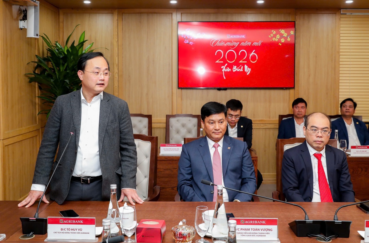 Agribank thể hiện vai trò trụ cột trong thực hiện các chủ trương, chính sách tín dụng của Đảng, Nhà nước và ngành Ngân hàng Agribank thể hiện vai trò trụ cột trong thực hiện các chủ trương, chính sách tín dụng của Đảng, Nhà nước và ngành Ngân hàng