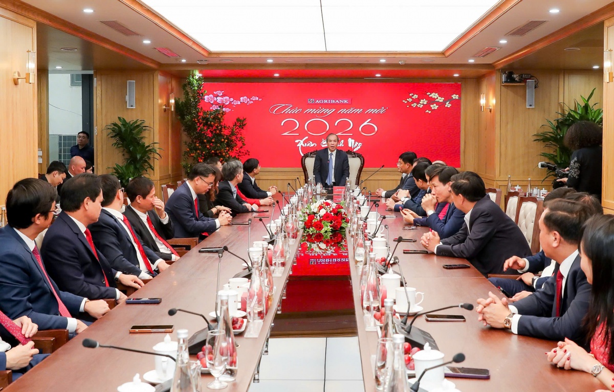 Agribank thể hiện vai trò trụ cột trong thực hiện các chủ trương, chính sách tín dụng của Đảng, Nhà nước và ngành Ngân hàng Agribank thể hiện vai trò trụ cột trong thực hiện các chủ trương, chính sách tín dụng của Đảng, Nhà nước và ngành Ngân hàng