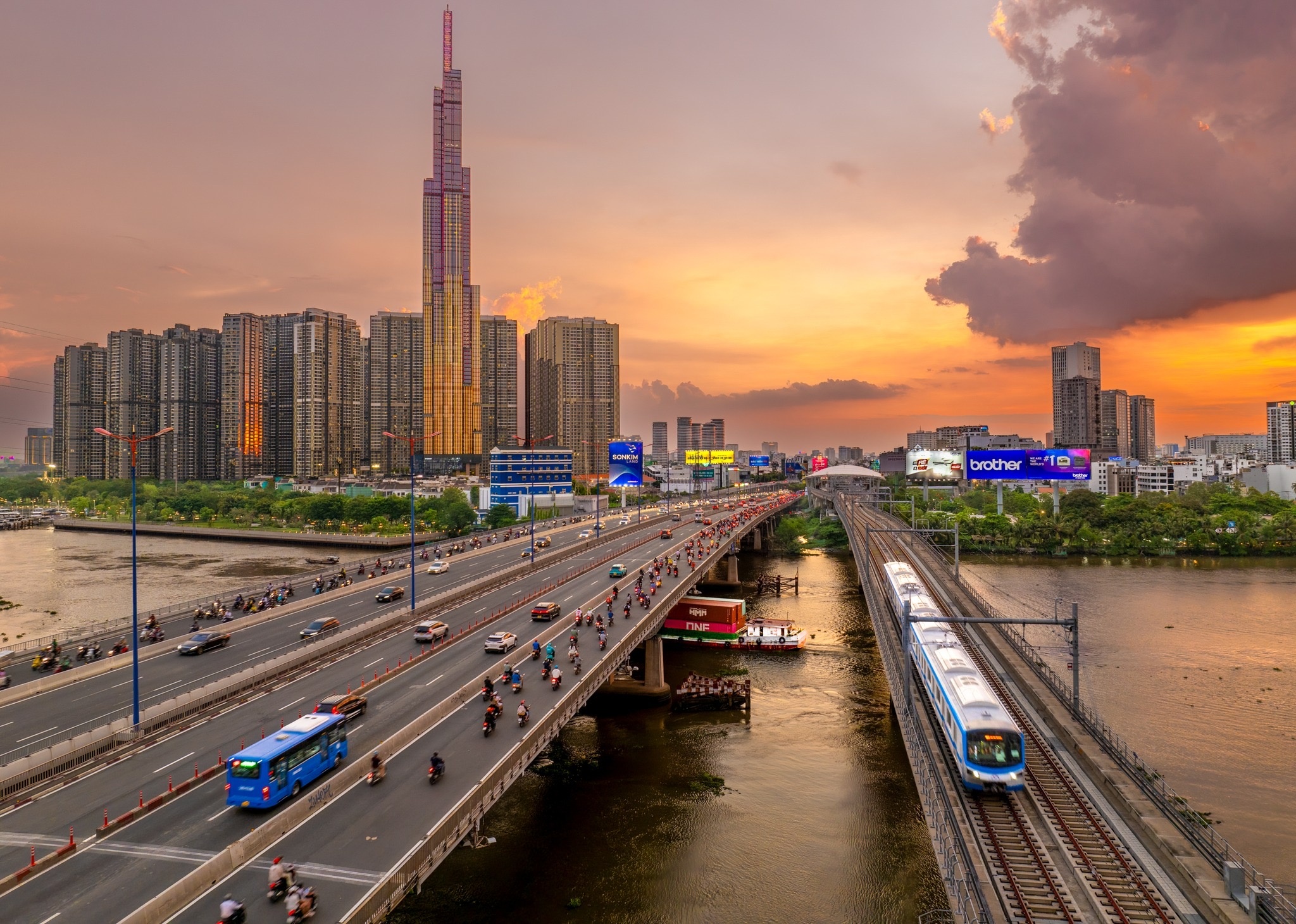 Metro Bến Thành - Suối Tiên đón hơn nửa triệu lượt khách trong cao điểm Tết Metro Bến Thành - Suối Tiên đón hơn nửa triệu lượt khách trong cao điểm Tết