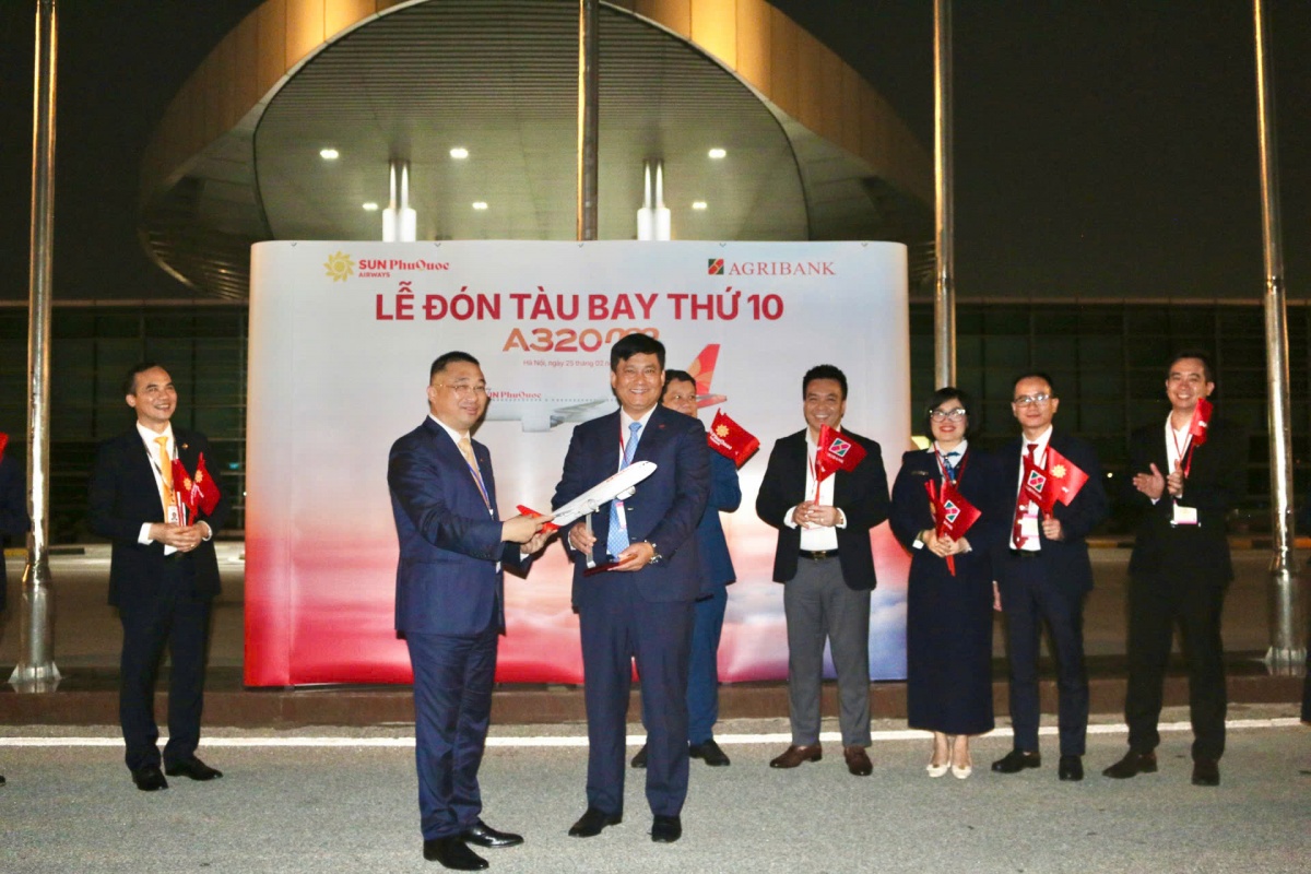 Agribank đồng hành phát triển vận tải hàng không, khẳng định vai trò đối tác tài chính chủ lực, tin cậy Agribank đồng hành phát triển vận tải hàng không, khẳng định vai trò đối tác tài chính chủ lực, tin cậy