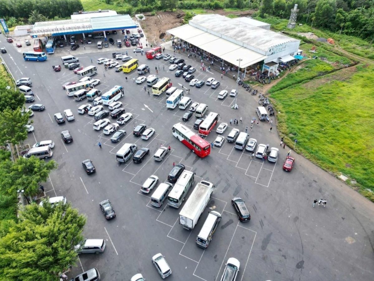 Chuẩn hóa dịch vụ trạm dừng nghỉ trên 3.000 km cao tốc Chuẩn hóa dịch vụ trạm dừng nghỉ trên 3.000 km cao tốc