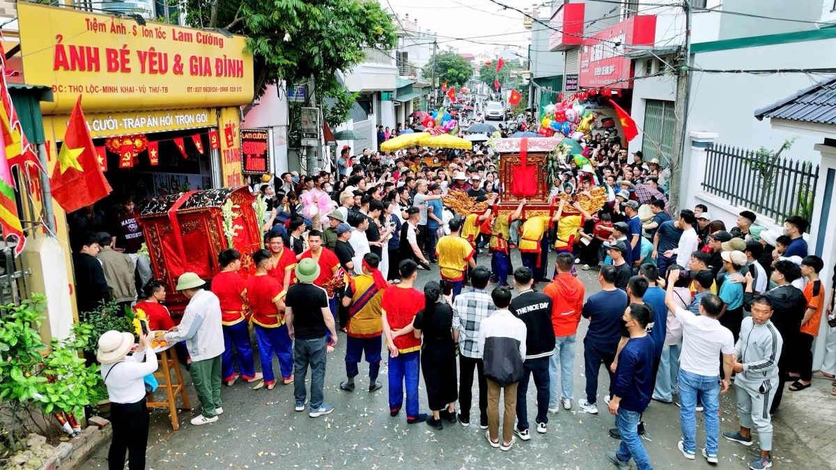 Độc đáo lễ rước kiệu dưới nước tại Lễ hội Đền – Chùa Phượng Vũ 2026