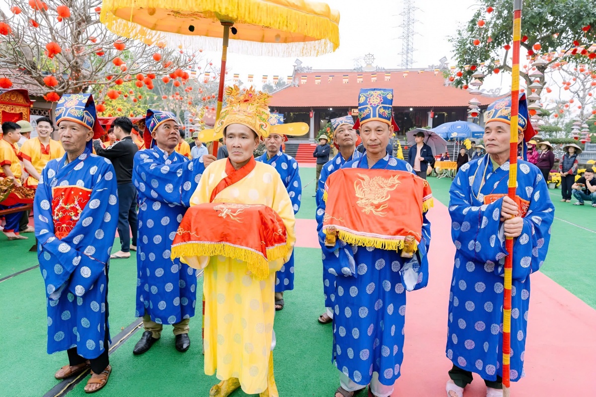 Độc đáo lễ rước kiệu dưới nước tại Lễ hội Đền – Chùa Phượng Vũ 2026 Độc đáo lễ rước kiệu dưới nước tại Lễ hội Đền – Chùa Phượng Vũ 2026