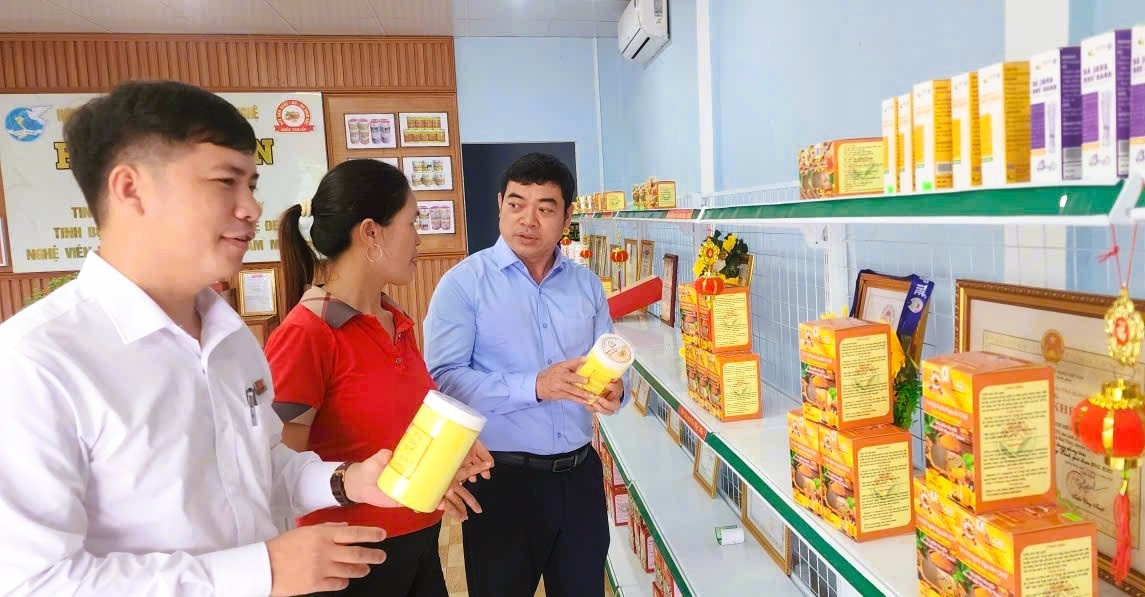 Thanh toán số đang lan tỏa mạnh mẽ trên địa bàn NHNN chi nhánh Khu vực 8. Thanh toán số đang lan tỏa mạnh mẽ trên địa bàn NHNN chi nhánh Khu vực 8.