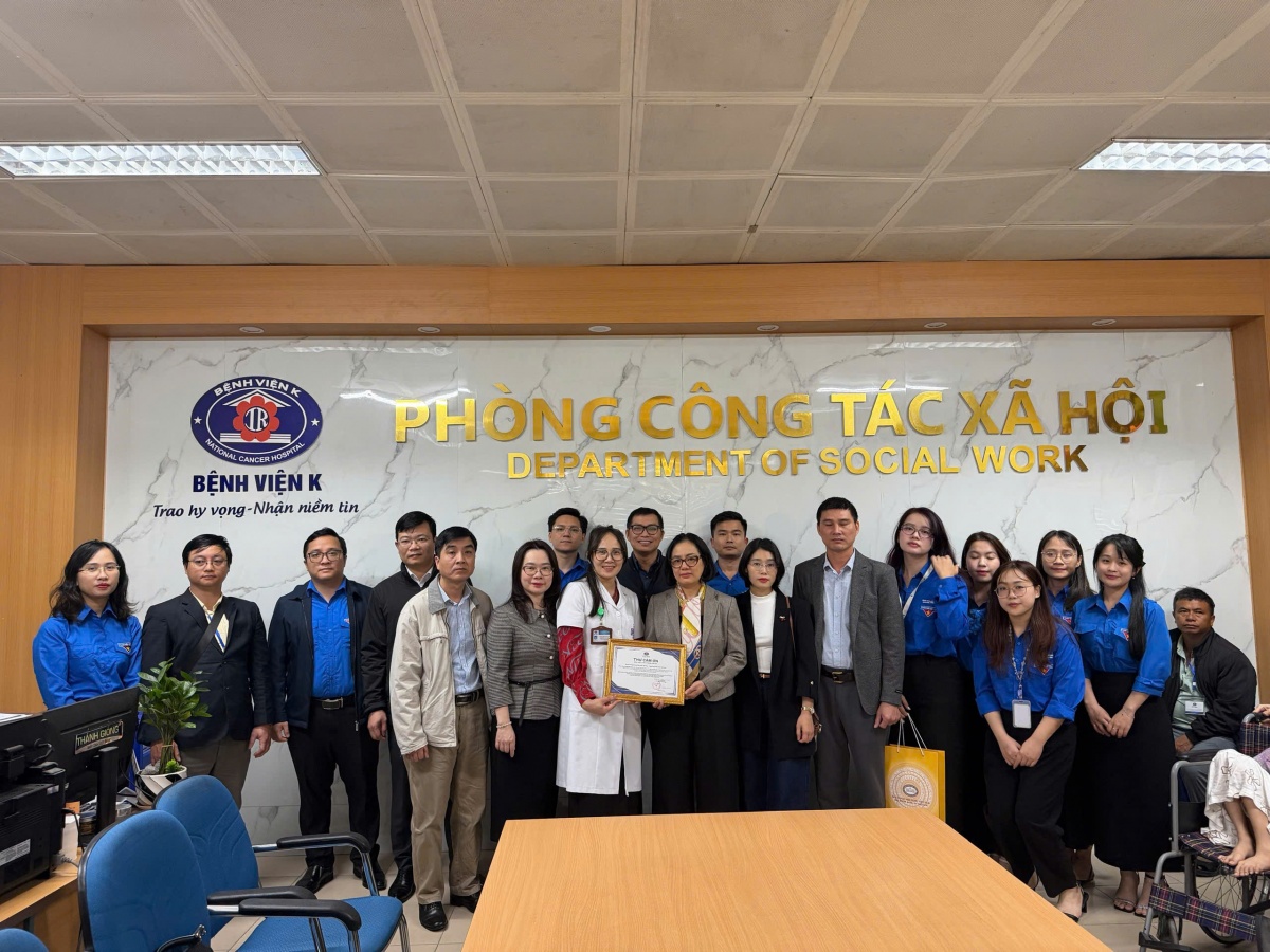 Thanh tra NHNN chung tay chia sẻ với các bệnh nhân nhi có hoàn cảnh khó khăn tại Bệnh viện K cơ sở 3