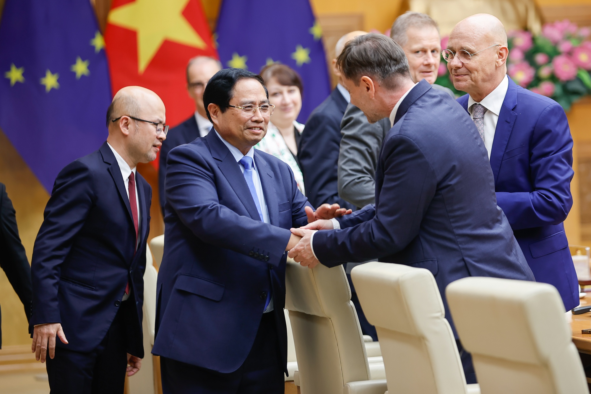 Thủ tướng Chính phủ Phạm Minh Chính tiếp các Đại sứ, Đại biện EU tại Việt Nam - Ảnh: VGP/Nhật Bắc Thủ tướng Chính phủ Phạm Minh Chính tiếp các Đại sứ, Đại biện EU tại Việt Nam - Ảnh: VGP/Nhật Bắc