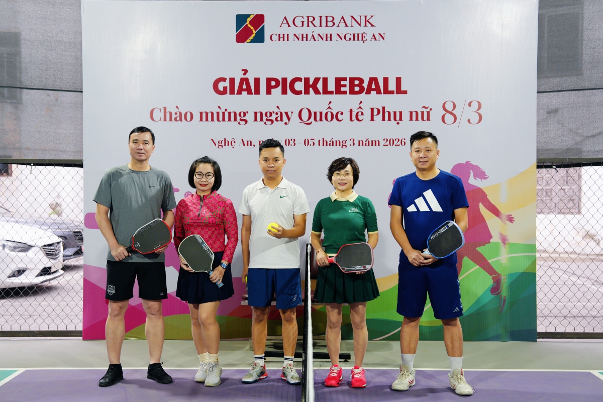 undefined Cặp đôi Thời báo Ngân hàng gặp cặp đôi Agribank Nghệ An