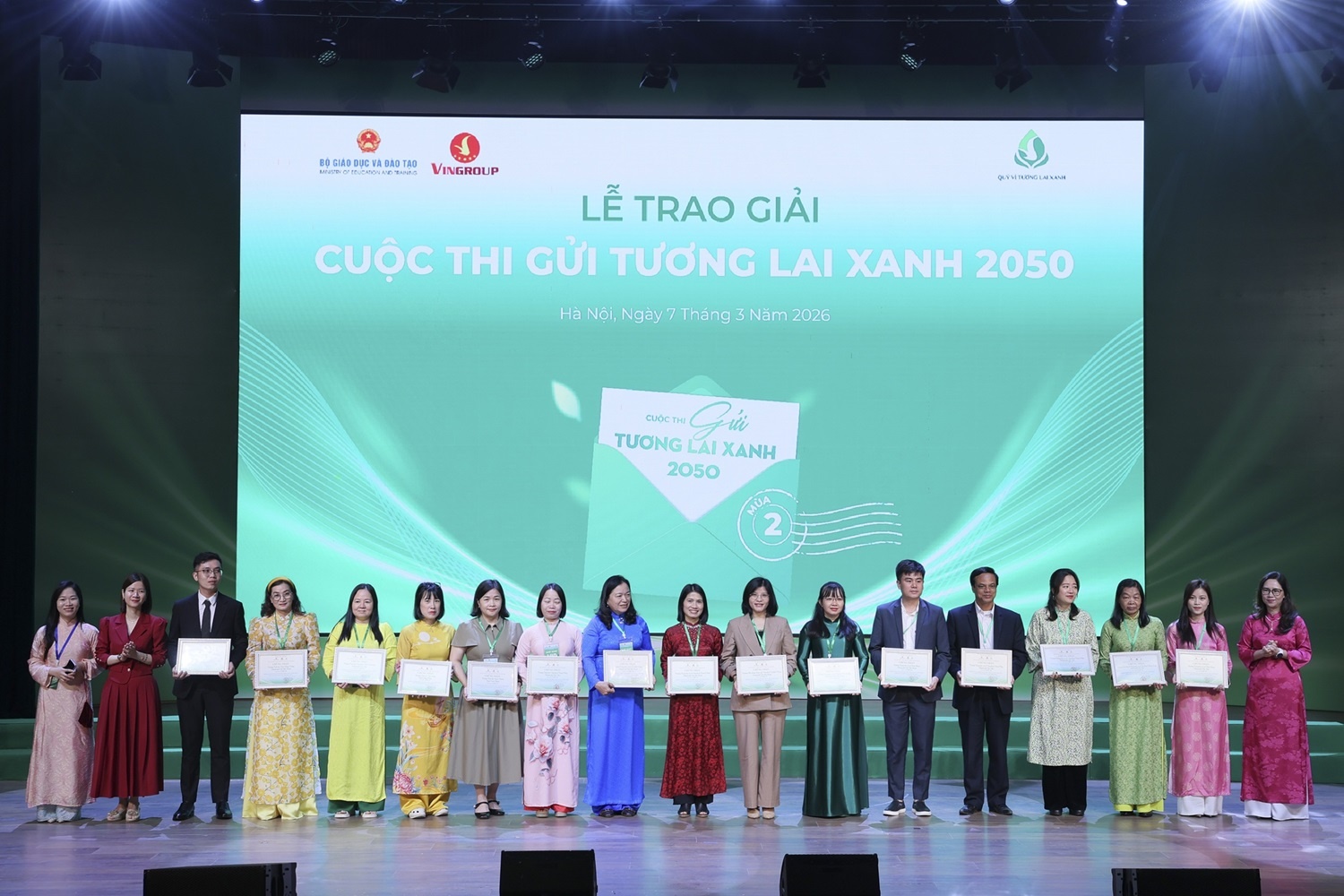 Sự tham gia của các trường từ nhiều tỉnh, thành cho thấy sức lan tỏa sâu rộng của cuộc thi trong việc đưa mục tiêu phát triển bền vững vào nhà trường. Sự tham gia của các trường từ nhiều tỉnh, thành cho thấy sức lan tỏa sâu rộng của cuộc thi trong việc đưa mục tiêu phát triển bền vững vào nhà trường.