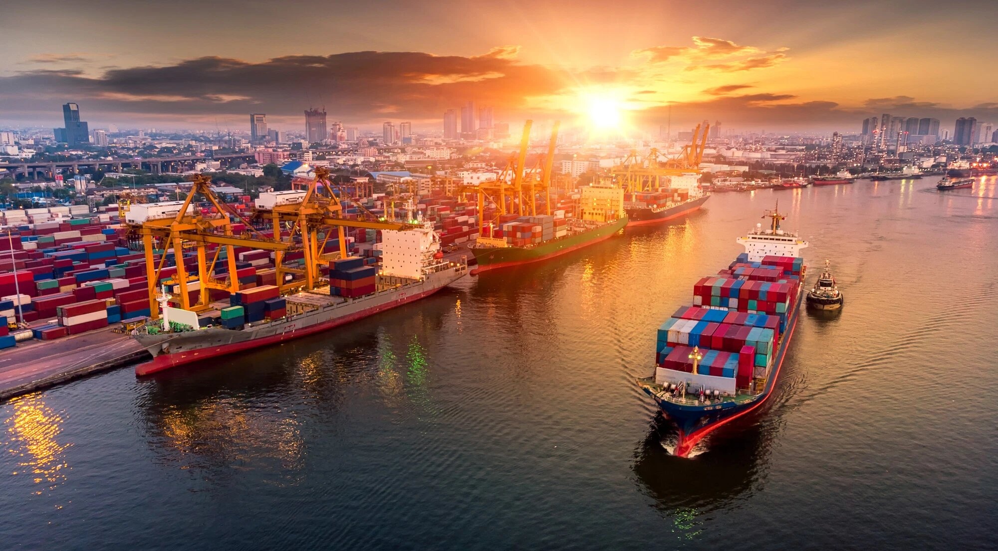 Củng cố thị trường vốn để huy động nguồn lực phát triển Củng cố thị trường vốn để huy động nguồn lực phát triển