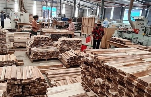 Doanh nghiệp ngành gỗ tìm hướng đi đường dài