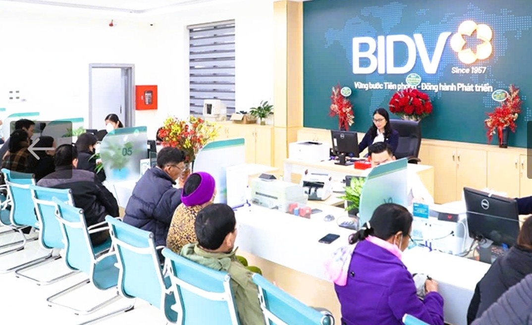 Các TCTD trên địa bàn Hà Tĩnh đang tập trung vốn cho sản xuất, kinh doanh và các lĩnh vực ưu tiên. Các TCTD trên địa bàn Hà Tĩnh đang tập trung vốn cho sản xuất, kinh doanh và các lĩnh vực ưu tiên.