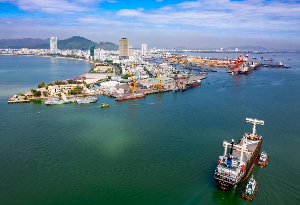 Dựa vào thể chế và công nghệ để phát triển bền vững kinh tế biển Dựa vào thể chế và công nghệ để phát triển bền vững kinh tế biển