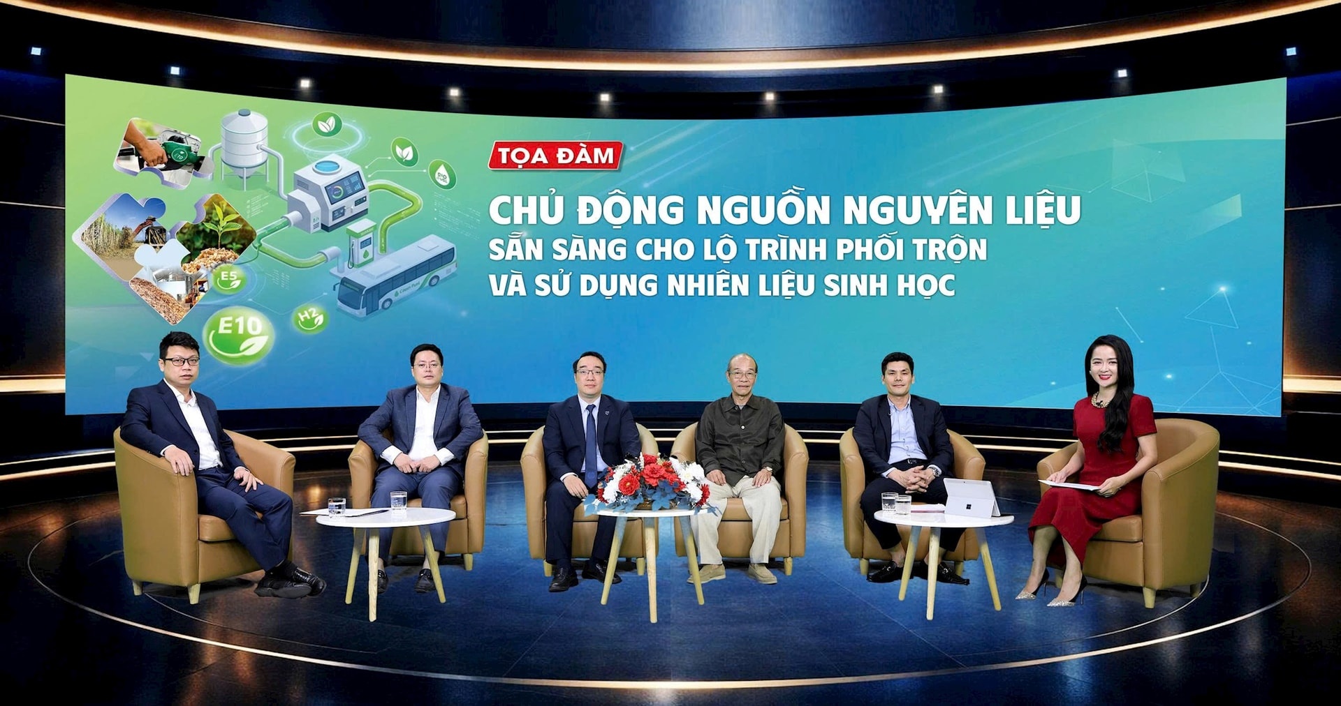 Việc áp dụng xăng sinh học không chỉ nhằm thực hiện các cam kết giảm phát thải của Việt Nam mà còn góp phần tăng cường an ninh năng lượng quốc gia. Việc áp dụng xăng sinh học không chỉ nhằm thực hiện các cam kết giảm phát thải của Việt Nam mà còn góp phần tăng cường an ninh năng lượng quốc gia.