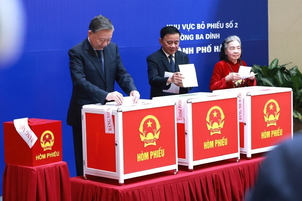 Tổng Bí thư Tô Lâm và lãnh đạo Đảng, Nhà nước cùng gần 79 triệu cử tri tham gia bầu cử Tổng Bí thư Tô Lâm và lãnh đạo Đảng, Nhà nước cùng gần 79 triệu cử tri tham gia bầu cử