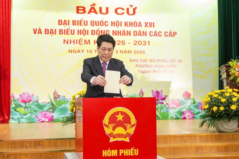 Tổng Bí thư Tô Lâm và lãnh đạo Đảng, Nhà nước cùng gần 79 triệu cử tri tham gia bầu cử Tổng Bí thư Tô Lâm và lãnh đạo Đảng, Nhà nước cùng gần 79 triệu cử tri tham gia bầu cử