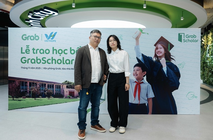 Đặng Phương Ngân - một trong những sinh viên đầu tiên tại Việt Nam nhận học bổng GrabScholar vào năm 2025 Đặng Phương Ngân - một trong những sinh viên đầu tiên tại Việt Nam nhận học bổng GrabScholar vào năm 2025