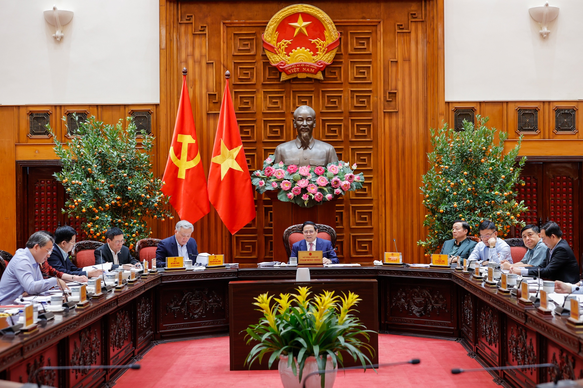 Thủ tướng chủ trì cuộc họp - Ảnh: VGP/Nhật Bắc Thủ tướng chủ trì cuộc họp - Ảnh: VGP/Nhật Bắc