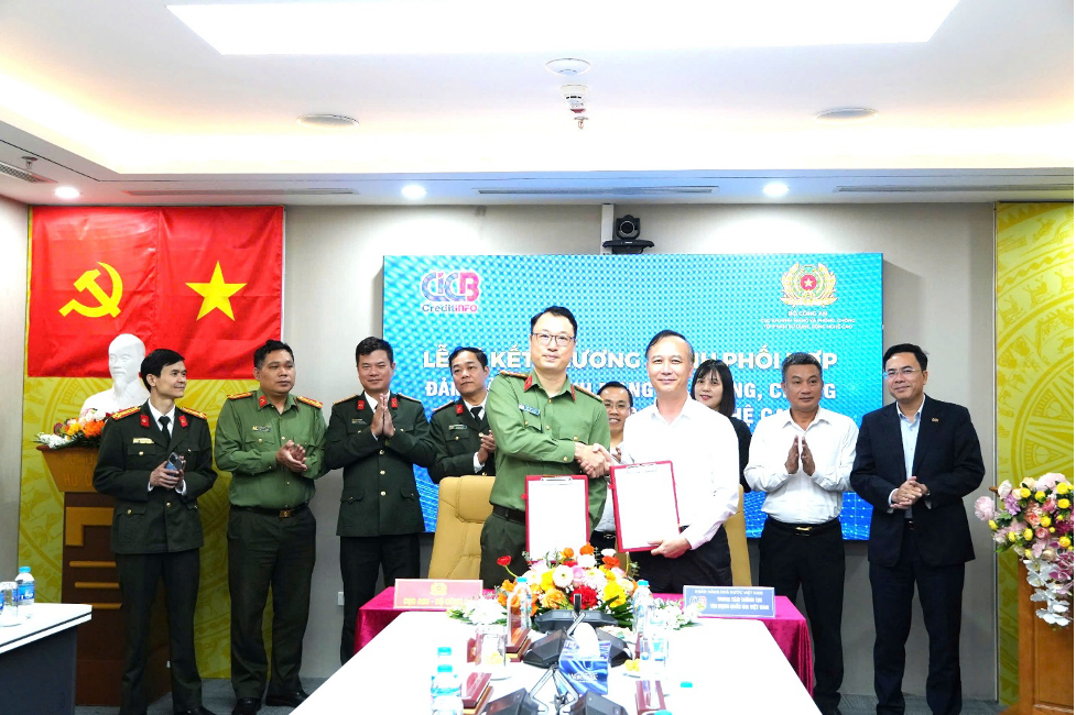 CIC và A05 ký kết phối hợp đảm bảo an ninh mạng, phòng chống tội phạm công nghệ cao CIC và A05 ký kết phối hợp đảm bảo an ninh mạng, phòng chống tội phạm công nghệ cao