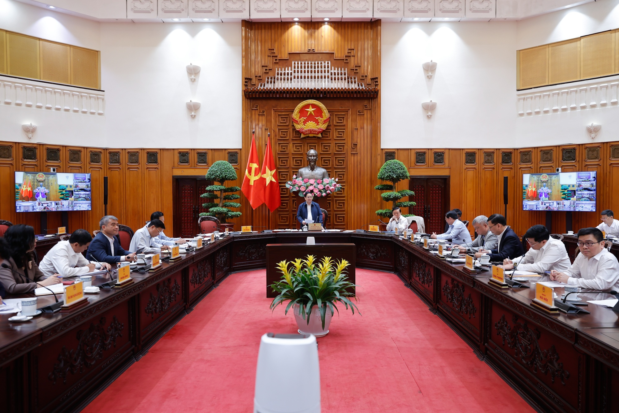 Thủ tướng Phạm Minh Chính chủ trì cuộc họp - Ảnh: VGP/Nhật Bắc Thủ tướng Phạm Minh Chính chủ trì cuộc họp - Ảnh: VGP/Nhật Bắc