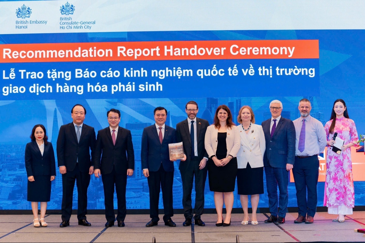 Việt Nam - Vương quốc Anh chung tầm nhìn phát triển Trung tâm tài chính quốc tế