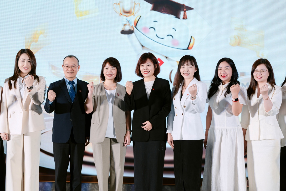 Techcombank ra mắt