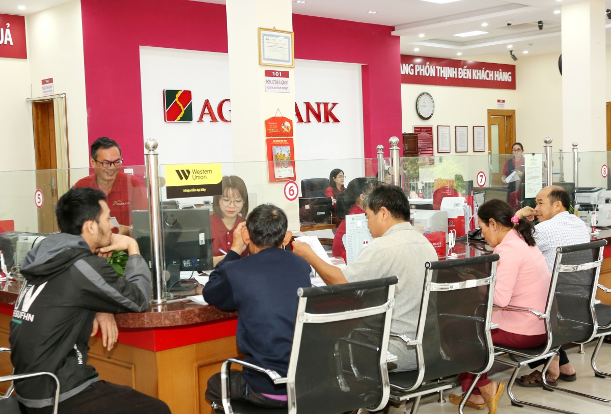 Agribank Bình Định: Điểm tựa tài chính vững vàng nơi đầu sóng Agribank Bình Định: Điểm tựa tài chính vững vàng nơi đầu sóng