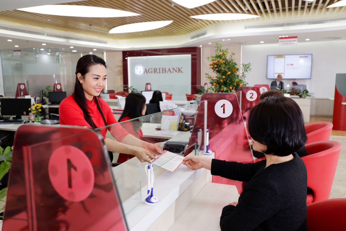 Agribank tri ân khách hàng với chuỗi ưu đãi “khủng” nhân dịp 38 năm thành lập Agribank tri ân khách hàng với chuỗi ưu đãi “khủng” nhân dịp 38 năm thành lập