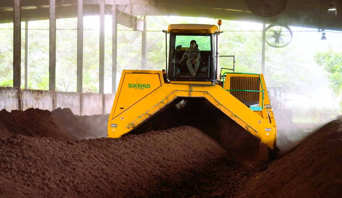 Cần tiếp tục hoàn thiện cơ chế, nâng cao chất lượng tín dụng xanh. Cần tiếp tục hoàn thiện cơ chế, nâng cao chất lượng tín dụng xanh.