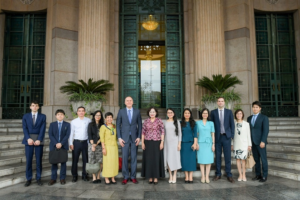 Thống đốc Nguyễn Thị Hồng làm việc với Đoàn Cán bộ của Quỹ Tiền tệ Quốc tế