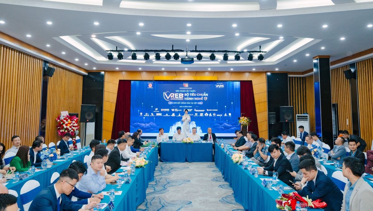 Hội thảo lấy ý kiến góp ý cho Dự thảo “Bộ tiêu chuẩn hành nghề Môi giới Bất động sản Việt Nam – VREB” Hội thảo lấy ý kiến góp ý cho Dự thảo “Bộ tiêu chuẩn hành nghề Môi giới Bất động sản Việt Nam – VREB”