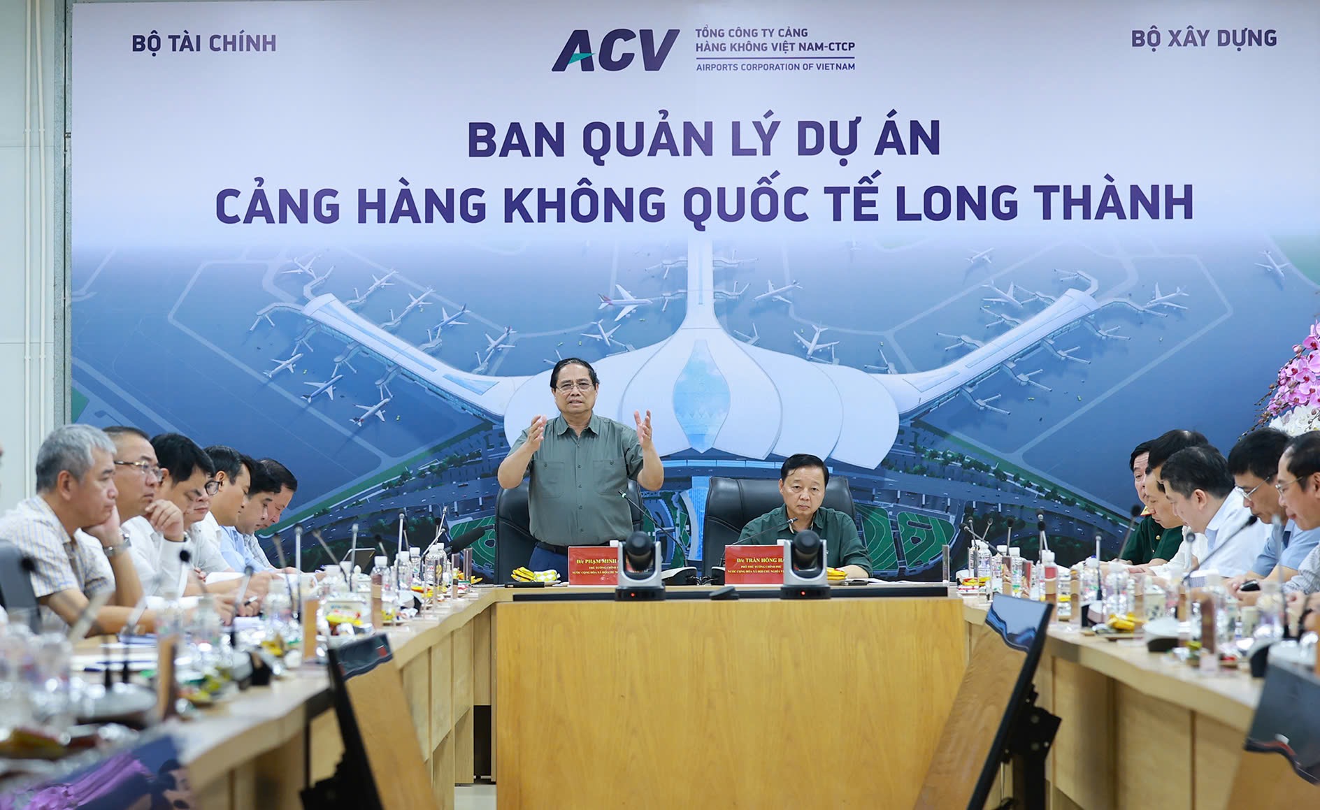 Thủ tướng Phạm Minh Chính: Khai thác thương mại sân bay Long Thành vào cuối năm 2026- Ảnh 11. Thủ tướng Phạm Minh Chính: Khai thác thương mại sân bay Long Thành vào cuối năm 2026- Ảnh 11.