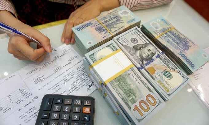 Hoàn thiện khung pháp lý quản lý ngoại hối cho hoạt động đầu tư ra nước ngoài Hoàn thiện khung pháp lý quản lý ngoại hối cho hoạt động đầu tư ra nước ngoài