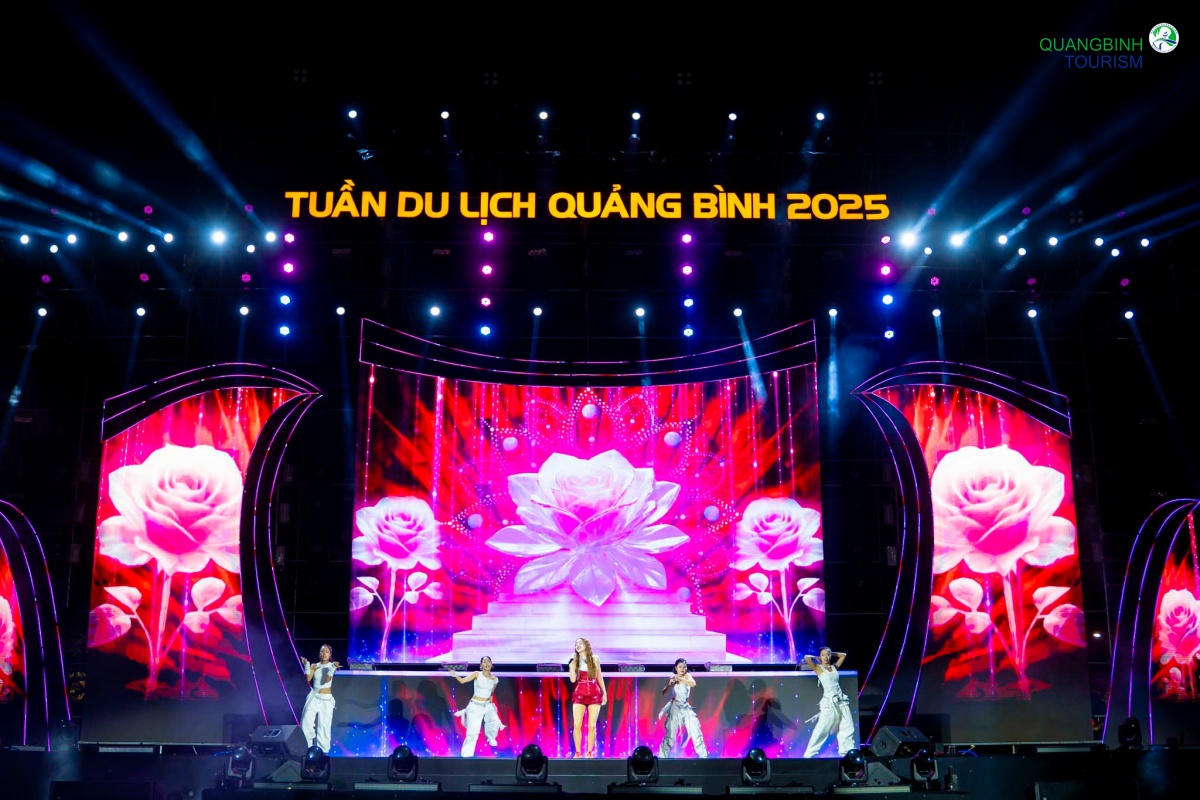 Tiếp nối thành công của năm 2025, Tuần Văn hóa Du lịch Quảng Trị 2026 hứa hẹn sẽ đánh thức mùa hè bằng chuỗi sự kiện văn hóa - du lịch - giải trí đặc sắc. Tiếp nối thành công của năm 2025, Tuần Văn hóa Du lịch Quảng Trị 2026 hứa hẹn sẽ đánh thức mùa hè bằng chuỗi sự kiện văn hóa - du lịch - giải trí đặc sắc.