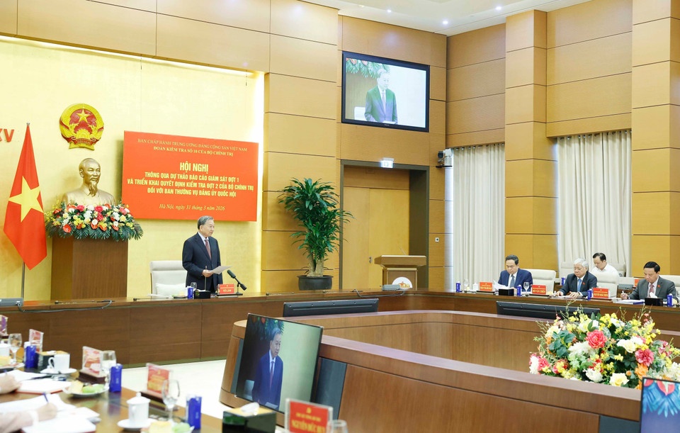 Tổng Bí thư lưu ý, phải luôn quan tâm thực hiện tốt công tác xây dựng Đảng, Đảng bộ Quốc hội trong sạch, vững mạnh - Ảnh: TTXVN Tổng Bí thư lưu ý, phải luôn quan tâm thực hiện tốt công tác xây dựng Đảng, Đảng bộ Quốc hội trong sạch, vững mạnh - Ảnh: TTXVN