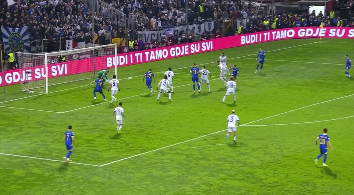 Italy lần thứ ba lỡ World Cup: Bi kịch của một đế chế bóng đá đang lạc lối Italy lần thứ ba lỡ World Cup: Bi kịch của một đế chế bóng đá đang lạc lối