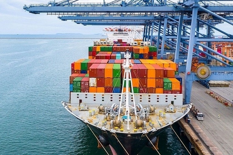 Tái cấu trúc thị trường xuất khẩu: Bài toán quản trị rủi ro trong thương mại toàn cầu Tái cấu trúc thị trường xuất khẩu: Bài toán quản trị rủi ro trong thương mại toàn cầu