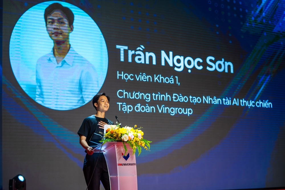 Những học viên đầu tiên của Chương trình Đào tạo 20.000 Nhân tài AI thực chiến tham dự Lễ Khai giảng tại Trường Đại học VinUni sáng nay
