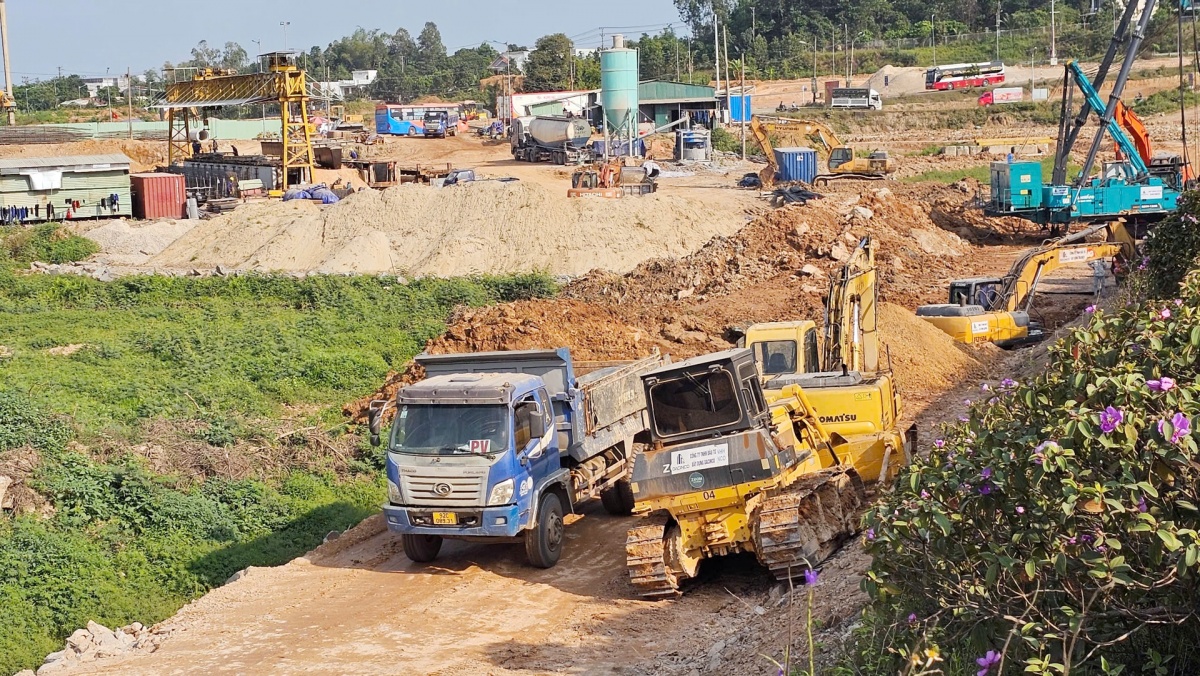 Đà Nẵng: Đẩy nhanh giải ngân, tạo đồng thuận để “mở lối” hạ tầng Đà Nẵng: Đẩy nhanh giải ngân, tạo đồng thuận để “mở lối” hạ tầng
