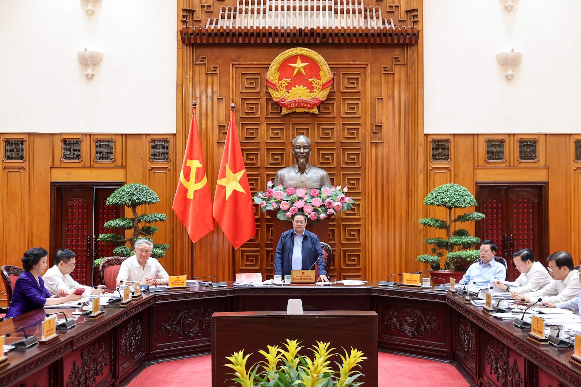 Thủ tướng Phạm Minh Chính chủ trì cuộc họp - Ảnh: VGP/Nhật Bắc