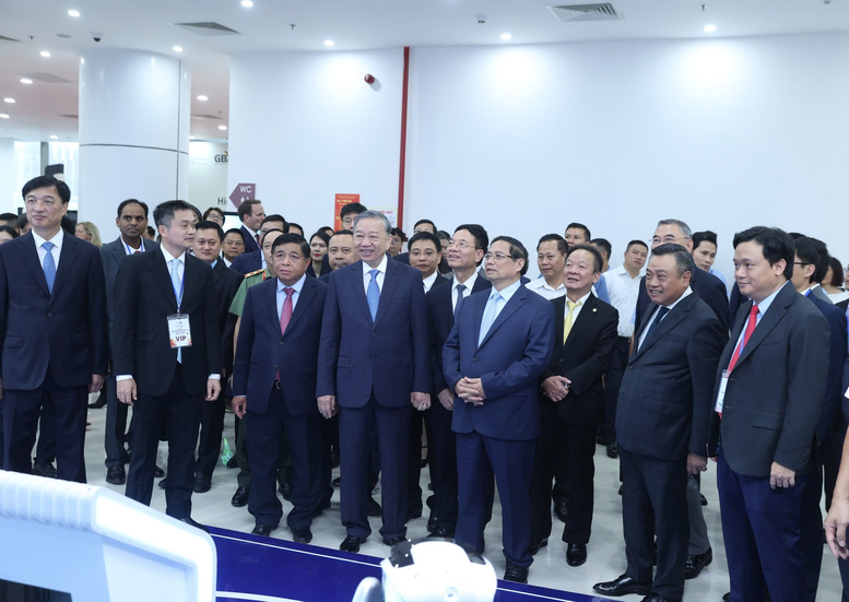 SHB: Dấu ấn một định chế tư nhân trong 40 năm đổi mới SHB: Dấu ấn một định chế tư nhân trong 40 năm đổi mới