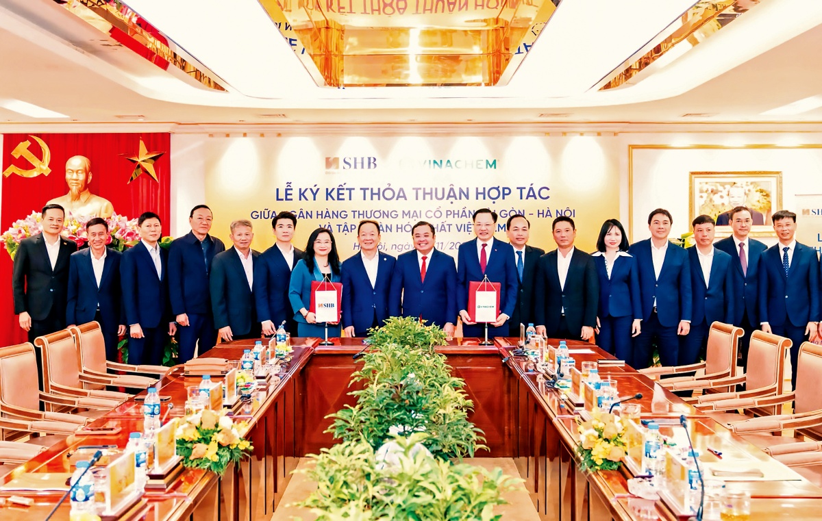 SHB: Dấu ấn một định chế tư nhân trong 40 năm đổi mới SHB: Dấu ấn một định chế tư nhân trong 40 năm đổi mới