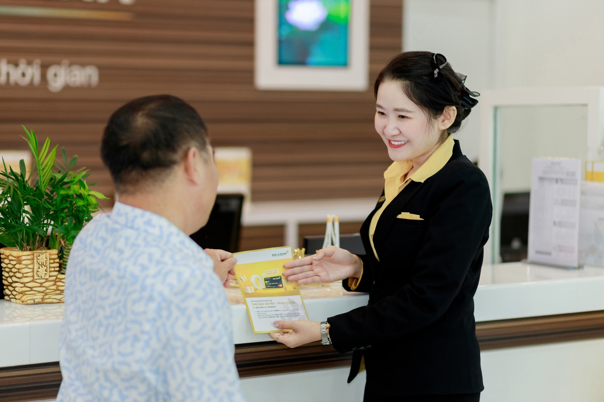 Mở thẻ tín dụng BAC A BANK và chi tiêu, chủ thẻ hưởng ưu đãi miễn phí thường niên trọn đời Mở thẻ tín dụng BAC A BANK và chi tiêu, chủ thẻ hưởng ưu đãi miễn phí thường niên trọn đời