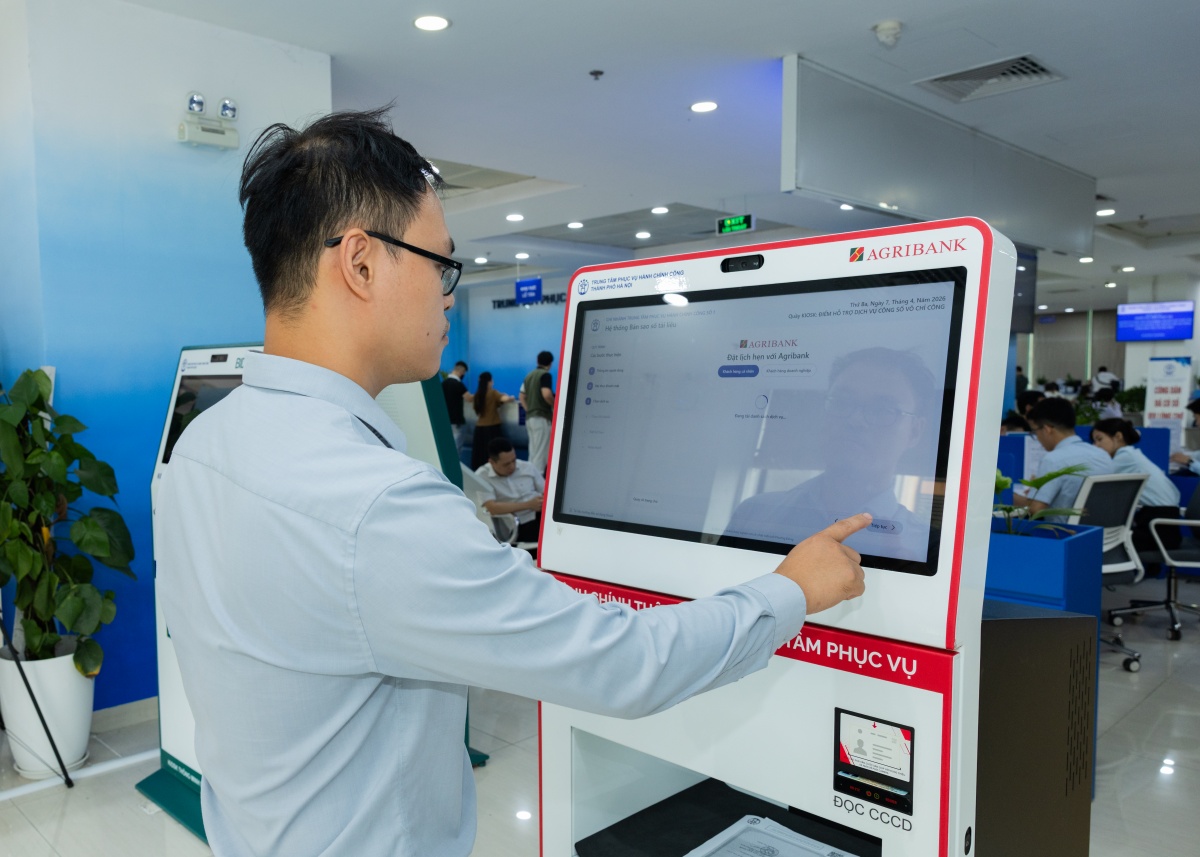 Agribank lan tỏa giá trị số từ Kiosk thông minh phục vụ hành chính công Agribank lan tỏa giá trị số từ Kiosk thông minh phục vụ hành chính công