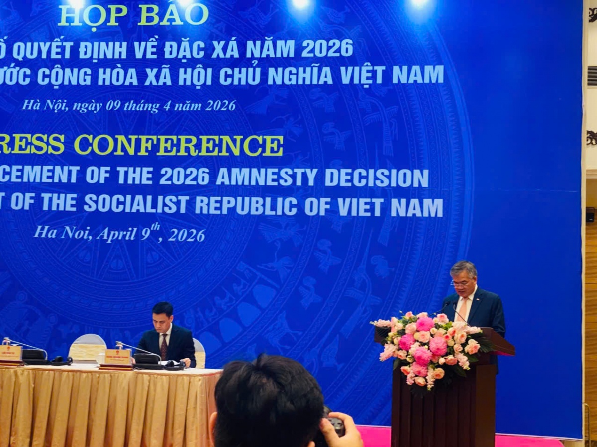 Ông Cấn Đình Tài, Phó Chủ nhiệm Văn phòng Chủ tịch nước, thông tin tại họp báo
