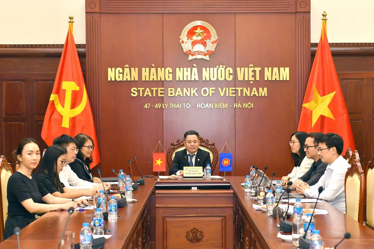 Phó Thống đốc Nguyễn Ngọc Cảnh phát biểu tại Phiên đối thoại giữa các Thống đốc NHTW ASEAN với CEO các tổ chức tài chính