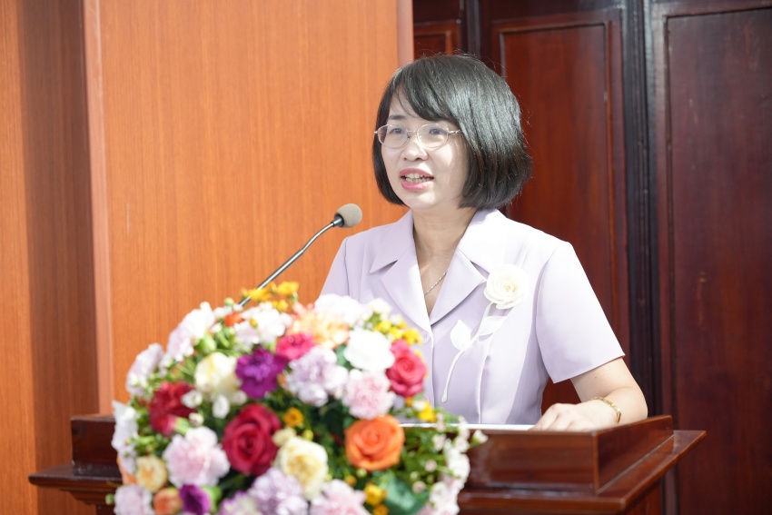 PGS., TS. Phạm Thị Hoàng Anh – Phó Giám đốc phụ trách Học viện Ngân hàng phát biểu khai mạc PGS., TS. Phạm Thị Hoàng Anh – Phó Giám đốc phụ trách Học viện Ngân hàng phát biểu khai mạc