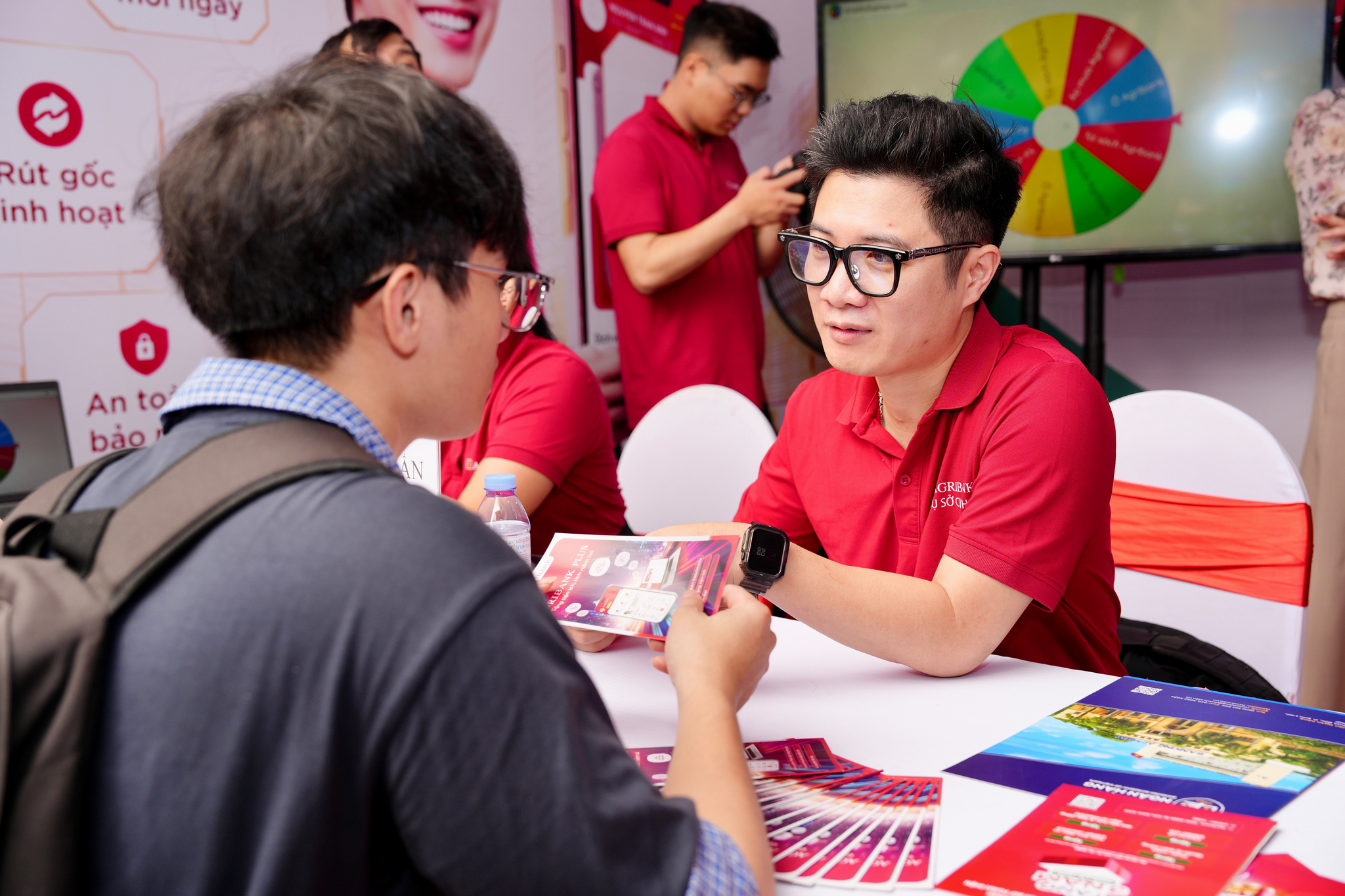 Hội chợ việc làm - Cầu nối nhân lực 2026: Mở rộng cơ hội kết nối sinh viên với nhà tuyển dụng Hội chợ việc làm - Cầu nối nhân lực 2026: Mở rộng cơ hội kết nối sinh viên với nhà tuyển dụng