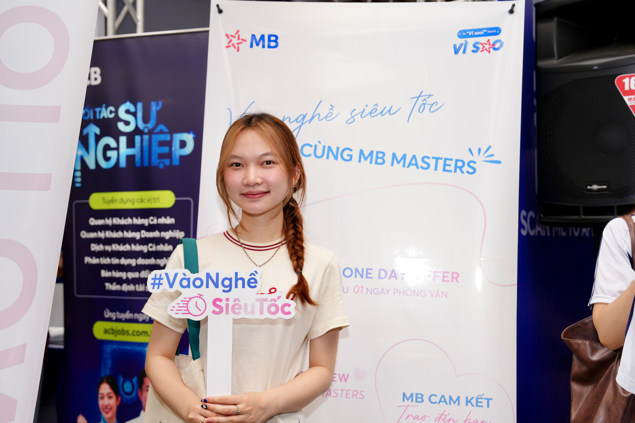 Hội chợ việc làm - Cầu nối nhân lực 2026: Mở rộng cơ hội kết nối sinh viên với nhà tuyển dụng Hội chợ việc làm - Cầu nối nhân lực 2026: Mở rộng cơ hội kết nối sinh viên với nhà tuyển dụng