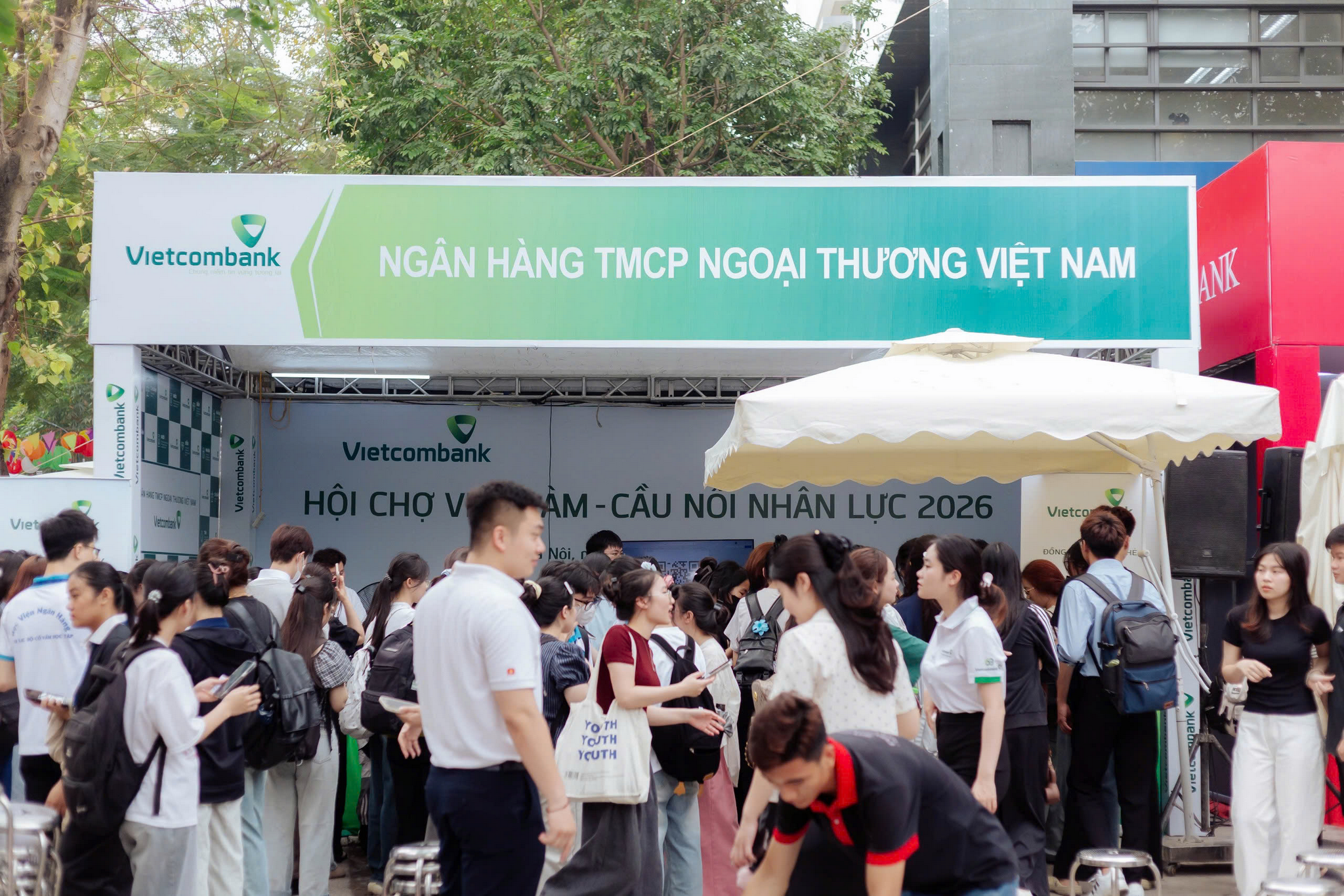 Hội chợ việc làm - Cầu nối nhân lực 2026: Mở rộng cơ hội kết nối sinh viên với nhà tuyển dụng Hội chợ việc làm - Cầu nối nhân lực 2026: Mở rộng cơ hội kết nối sinh viên với nhà tuyển dụng
